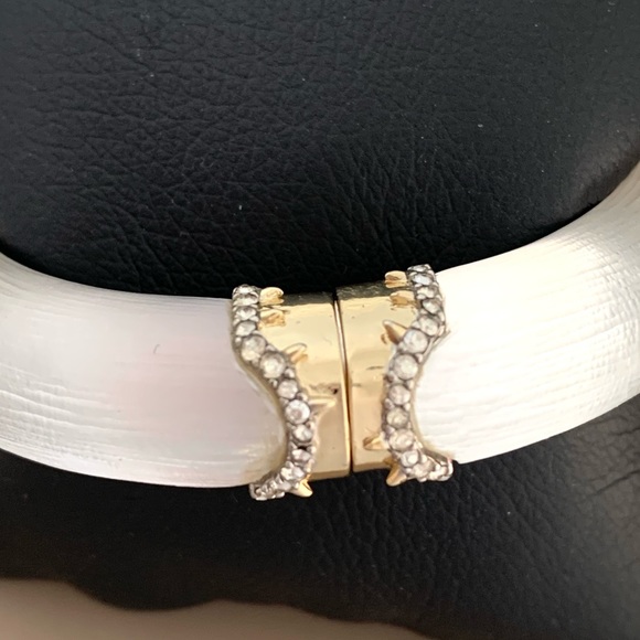 ALEXIS BITTAR• White Lucite Liquid Gold Gold Thorny Segmented Hinged Bracelet - Picture 6 of 11